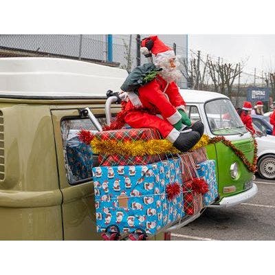 How To Decorate Your Car For Christmas!