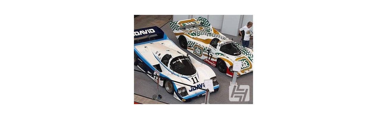 Retro classics race cars