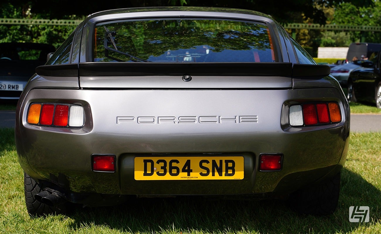 Rear shot of Porsche 928 at Simply Porsche 2023