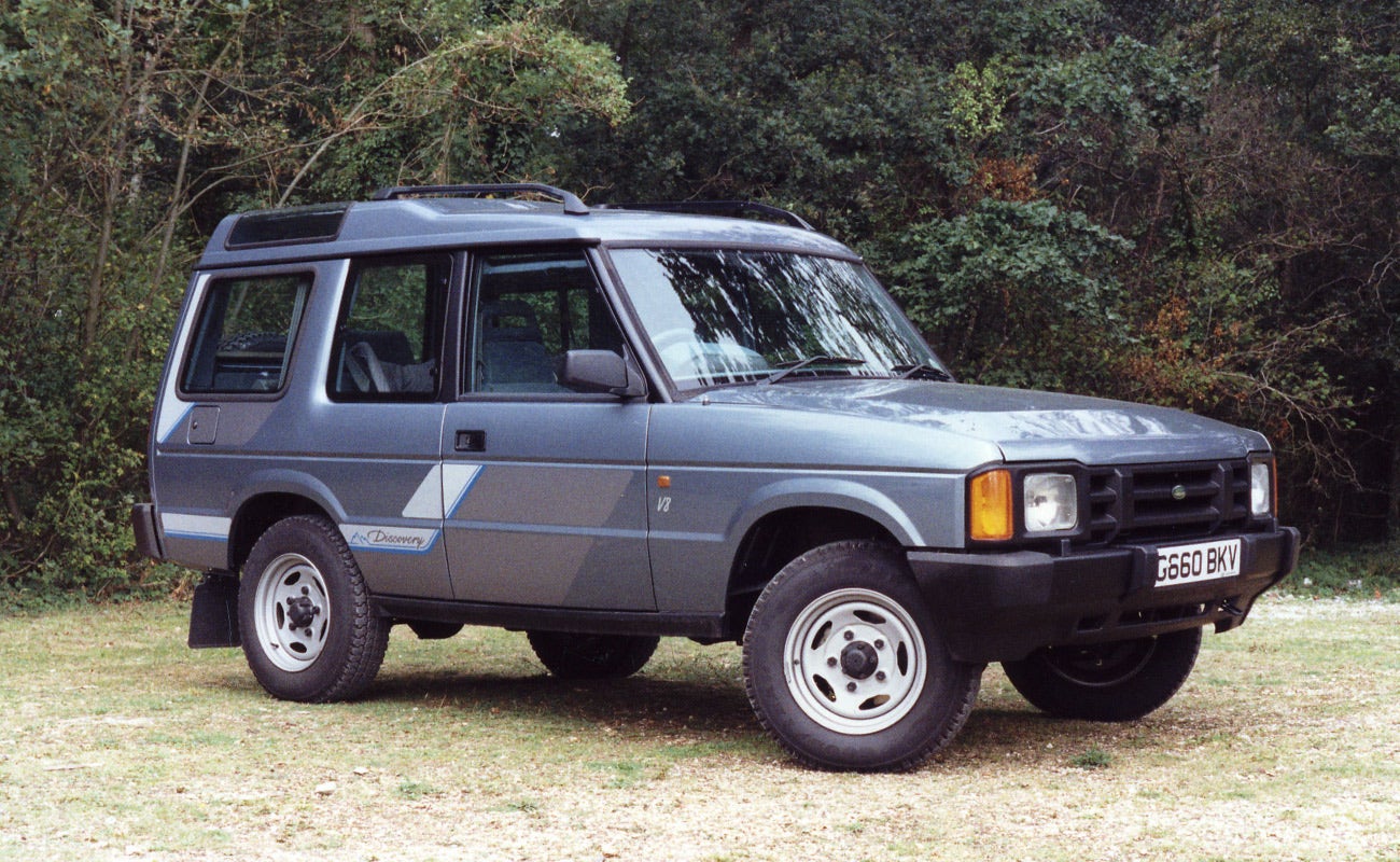 Blue Land Rover Discovery 1, 3 door model