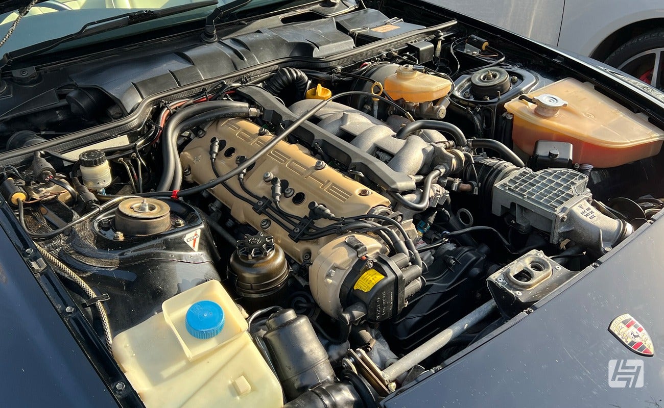 Porsche 944 S2 Engine Bay