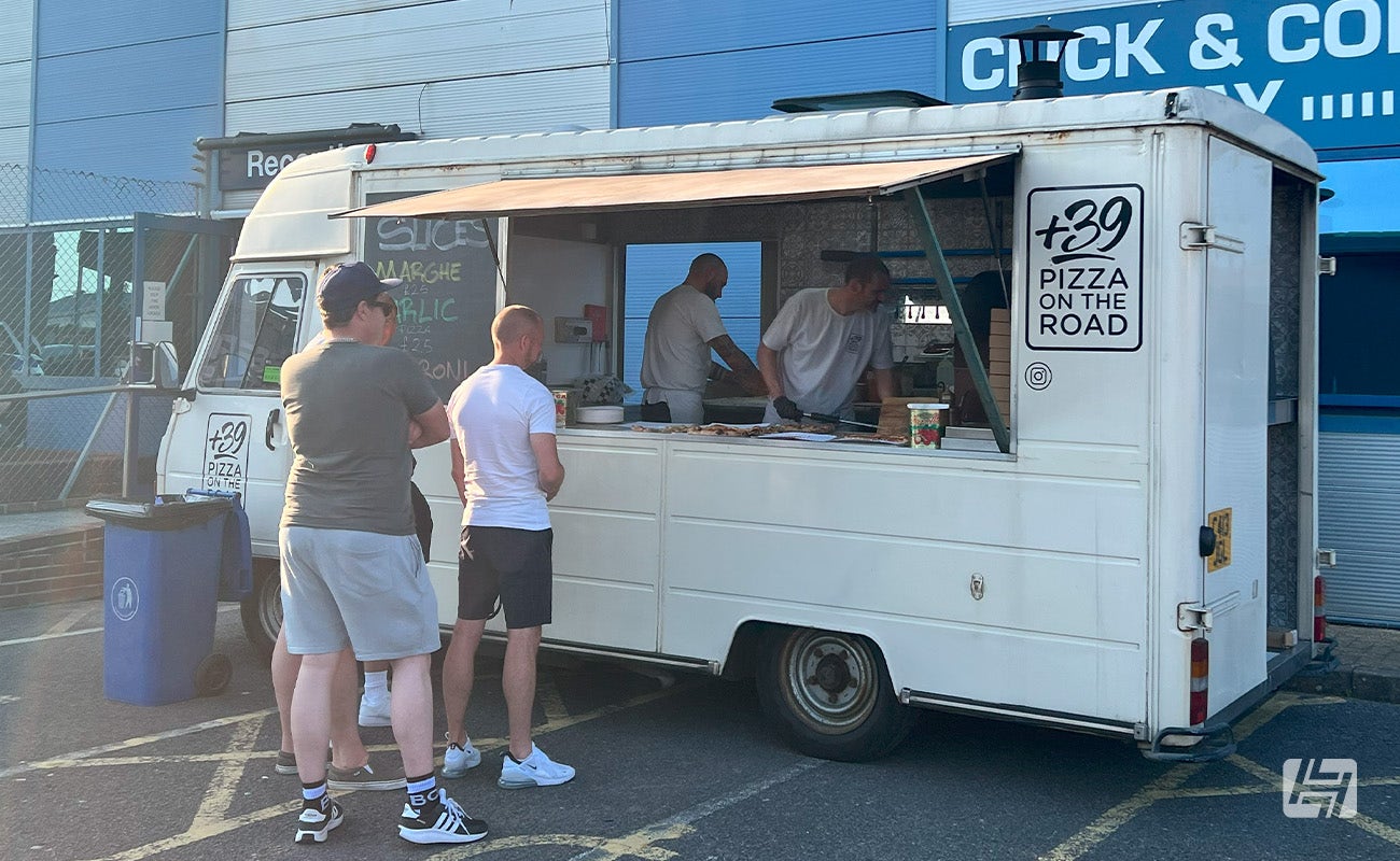 +39 Pizza on the Road at Heretics VW and Porsche enthusiast meeting at Heritage Parts Centre