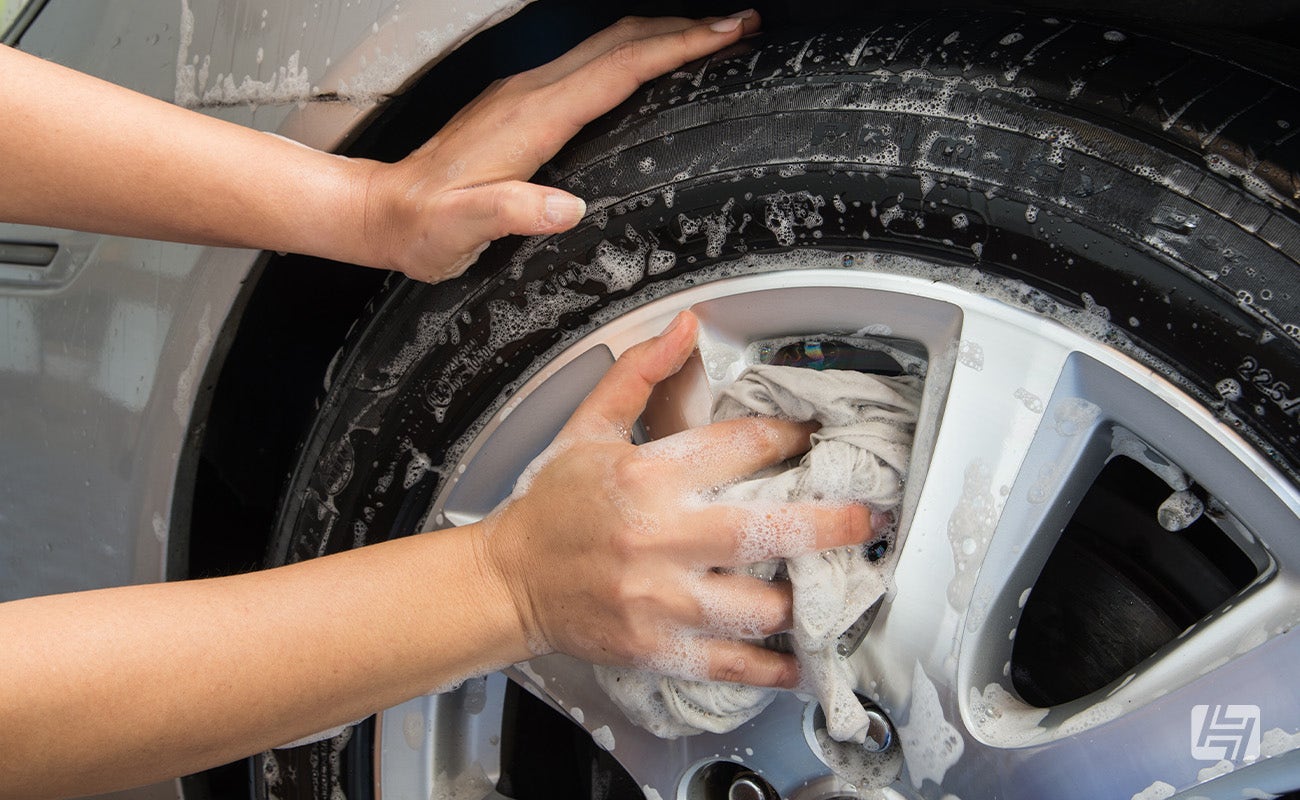 cleaning alloy wheels