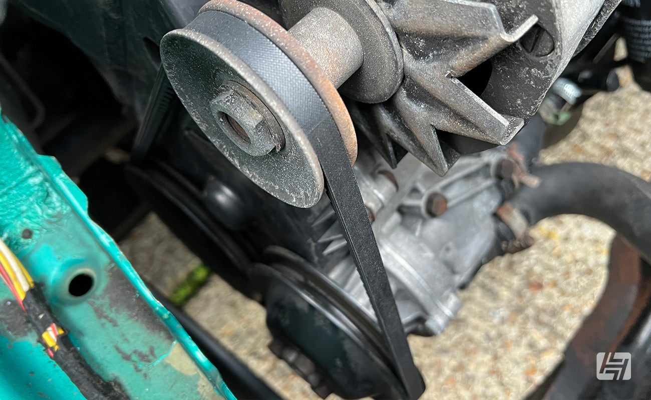 close up of fan belt fitted to VW Golf Mk2