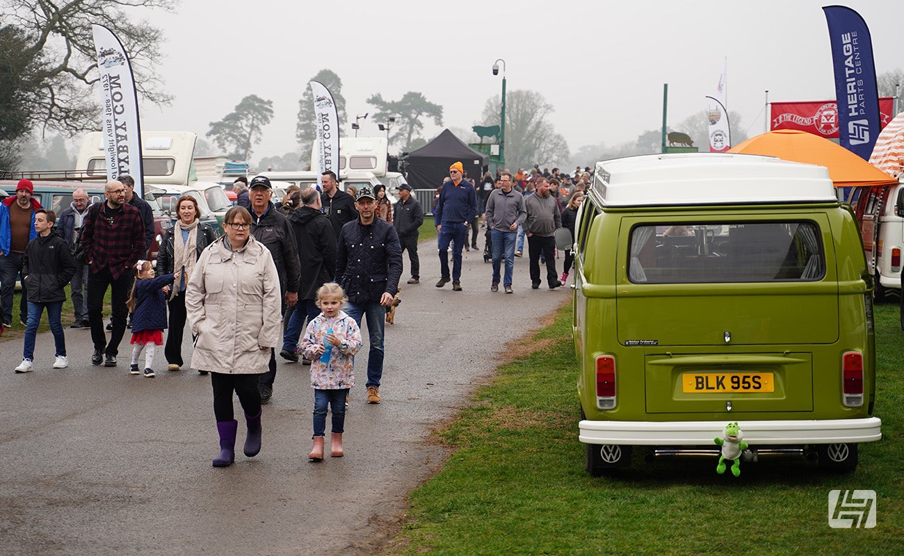 Public arriving at the 2025 volksworld show